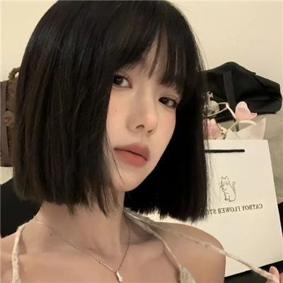 大明湖畔有人家 封面